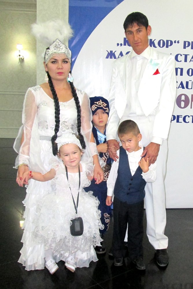 Самая дружная, талантливая, интернациональная молодая семья живет в Южном Казахстане