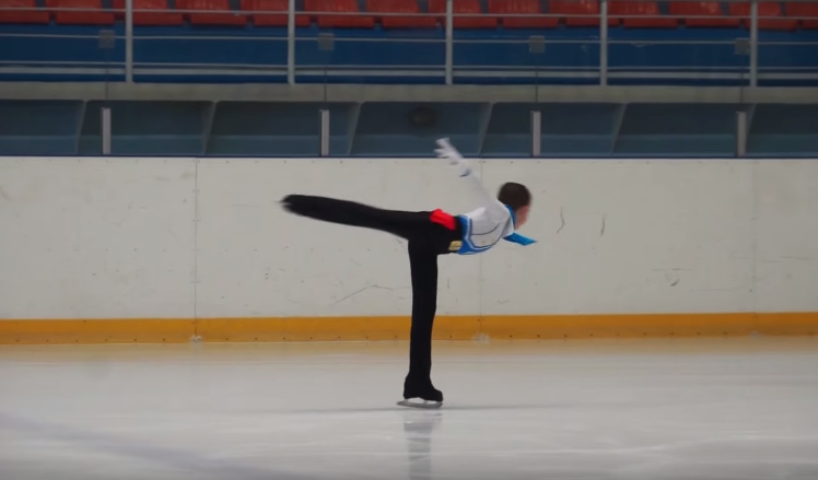 Видео с соревнований (среди детей) Казахстанских фигуристов в Шымкенте