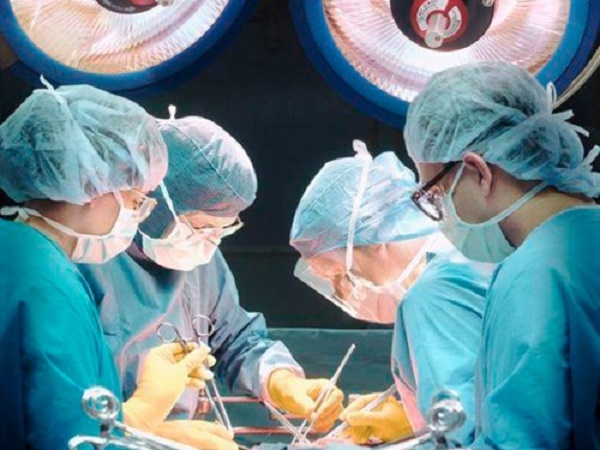 В ЮКО Казахстанские врачи впервые провели операцию по трансплантации печени