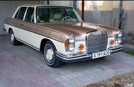 В Шымкенте за Mercedes владелец планирует выручить 75000 долларов