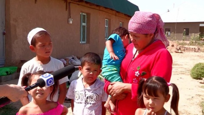 Жизнь бездомной мамы пятерых детей в Шымкенте круто изменилась всего за сутки