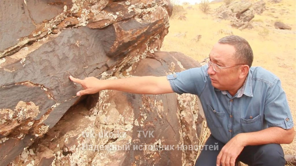 Тысячелетние петроглифы уничтожают в ЮКО