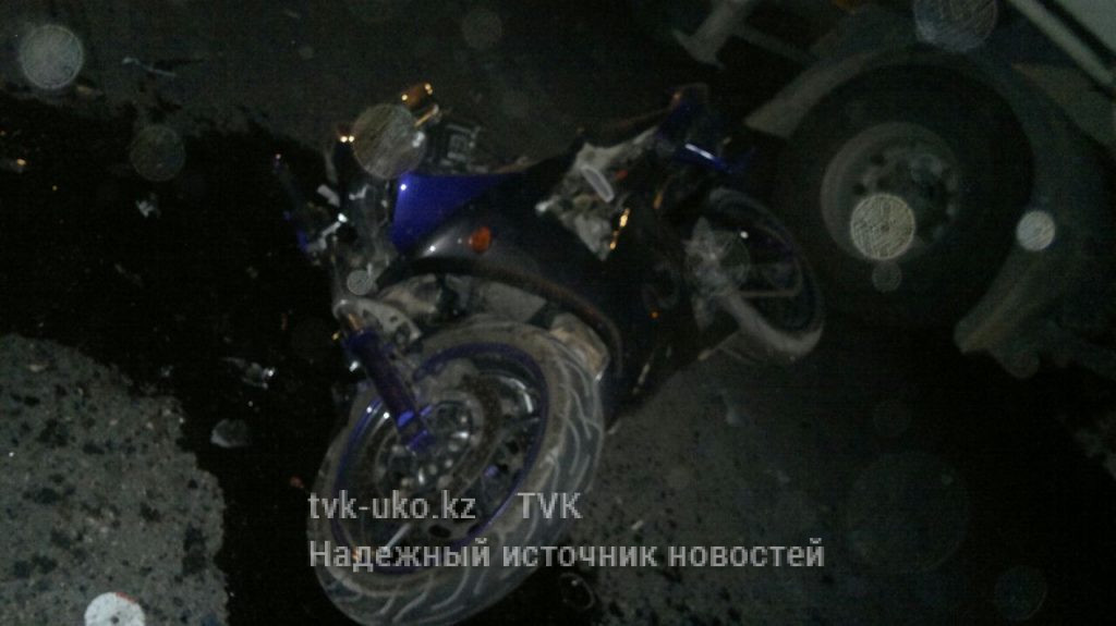 В Шымкенте мотоциклист погиб в результате ДТП