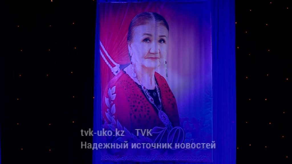 В Шымкенте состоялся бенефис заслуженного деятеля искусств Казахстана Айжан Жумабековой