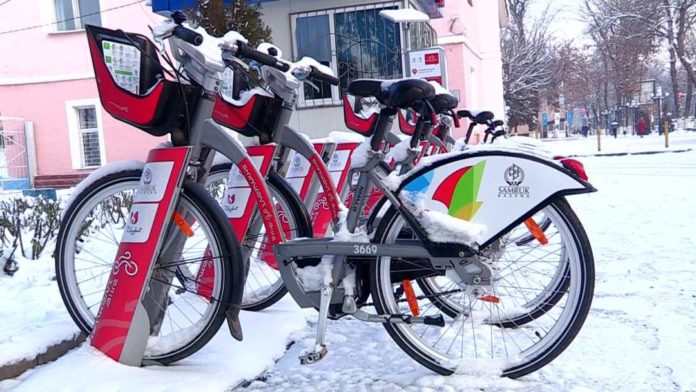 «Shymkent Bike» будут стоять под снегом до января 2017 года