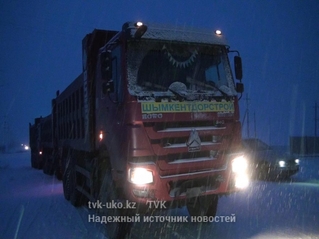 ДТП на объездной Алматинской трассе, столкновение «Фольксвагена» и самосвала