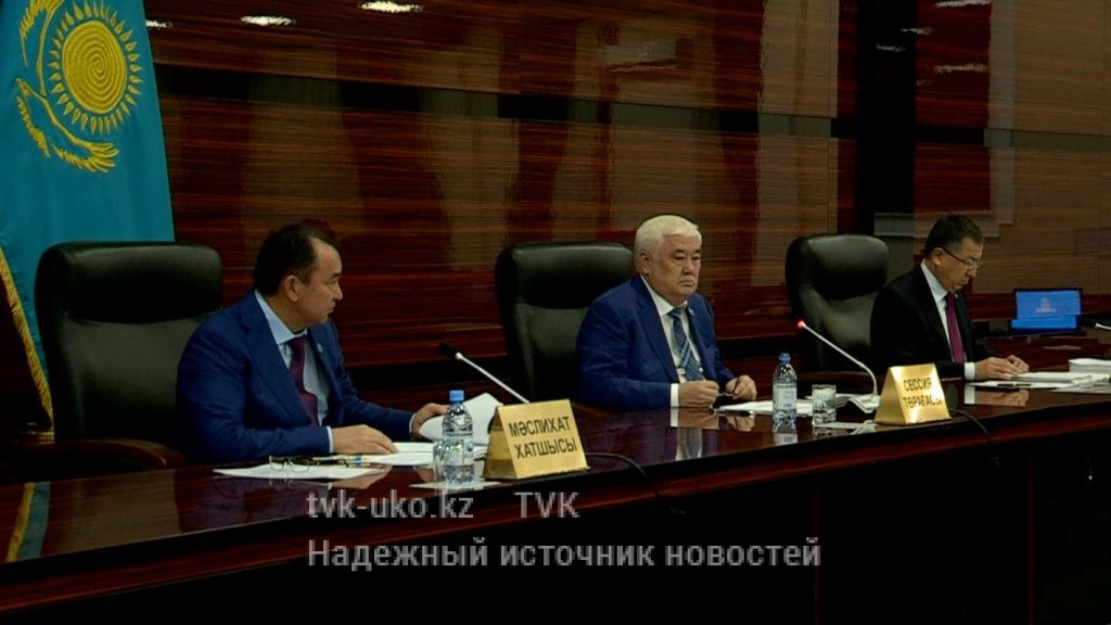 Депутаты приняли отставку главы МПС Балтабека Аблаева