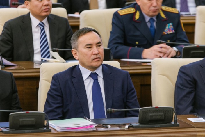 Казахстанские политики, родившиеся в Шымкенте (ЮКО)