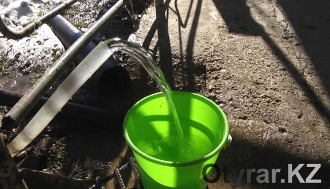 Подать воду в Сайрам пообещал аким Каратауского района Шымкента