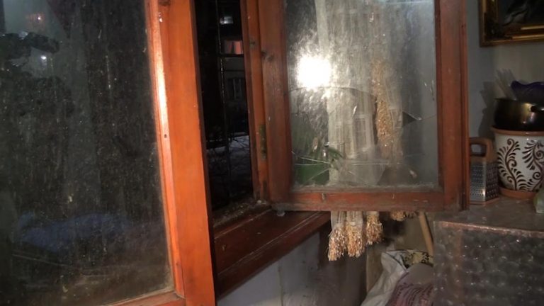 В Шымкенте девушка выпрыгнула из окна 2 этажа (не самоубийство)