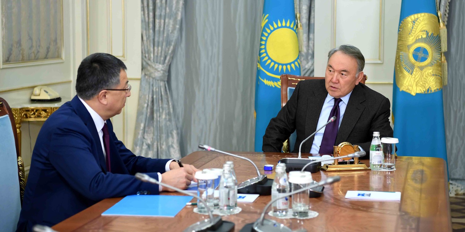 Нурсултан Назарбаев принял акима Южно-Казахстанской области (Видео)