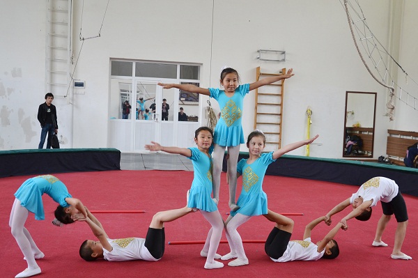 В ЮКО стартовал отборочный тур состязания «Шынайы өнер-цирк»
