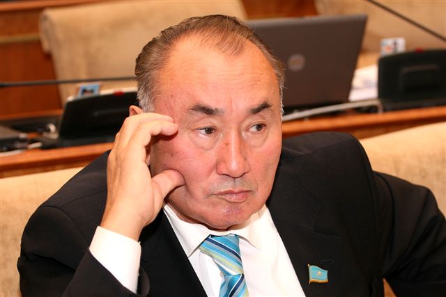 Момышев Амангельды Аршабаевич