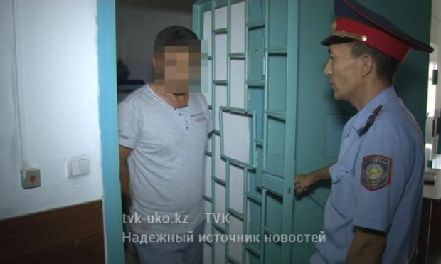 В ЮКО в ходе стрельбы из автомашины ранены мужчина и женщина
