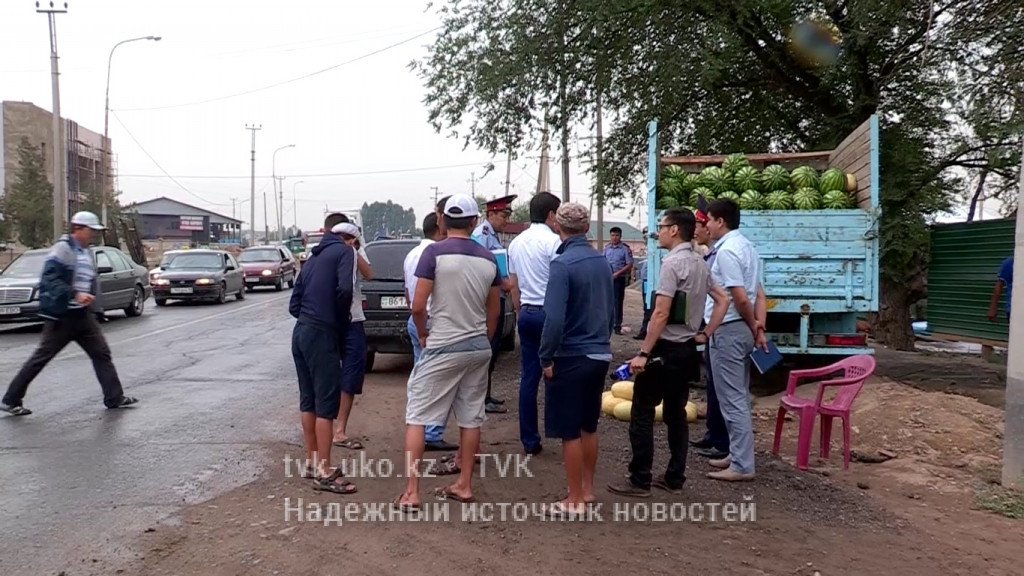 Очередной рейд, по незаконной торговле провели представители городского акимата