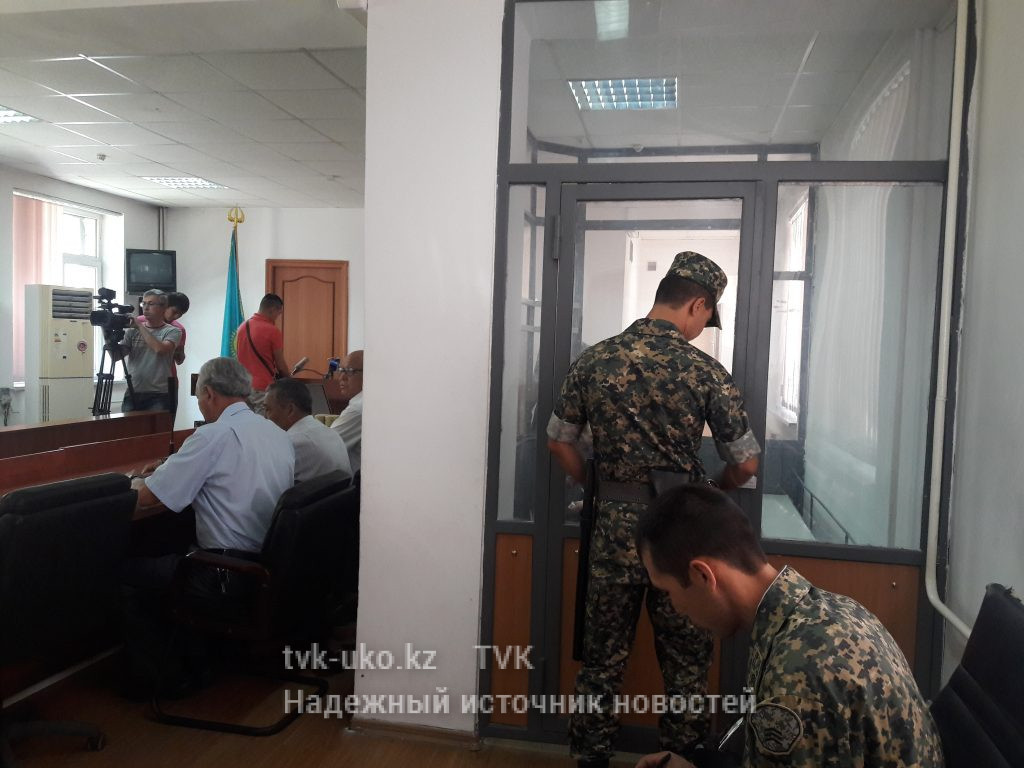 Врачи областного перинатального центра осуждены за торговлю новорожденными