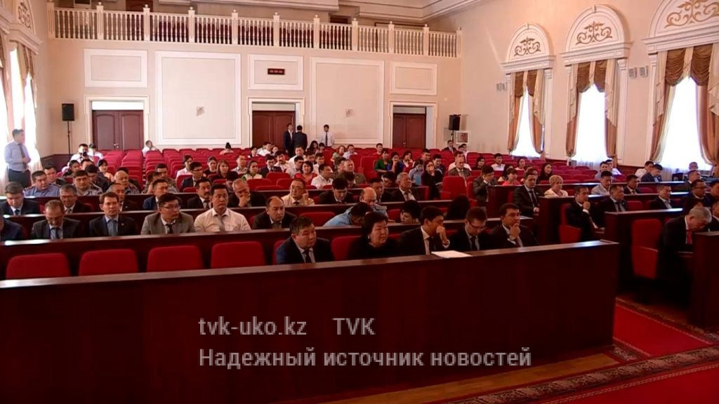 Аким Шымкента отчитался за работу за шесть месяцев