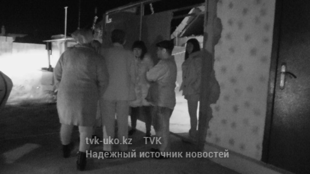 Дебошир влез в магазин — отомстить за мамины долги