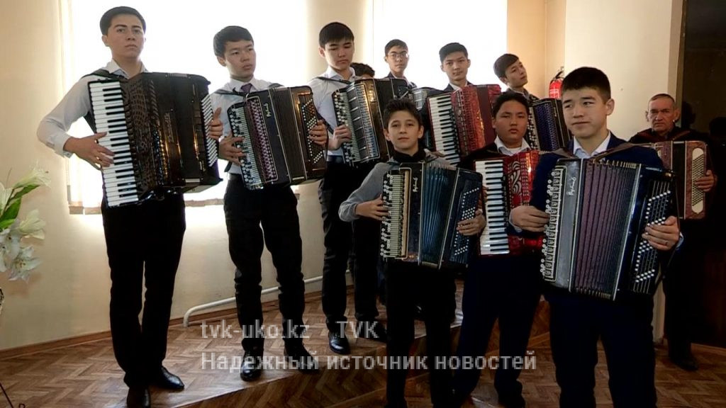 В ЮКО прошел конкурс «Играй, гармонь»