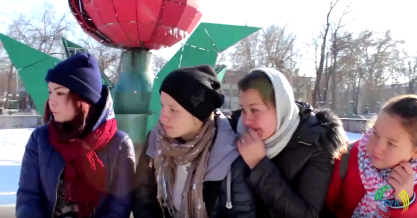 В Шымкенте прошел флешмоб «Манекен челлендж»
