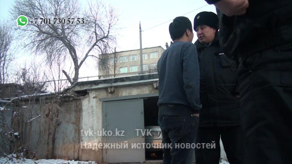 Пьяный водитель из Шымкента обматерил полицейских