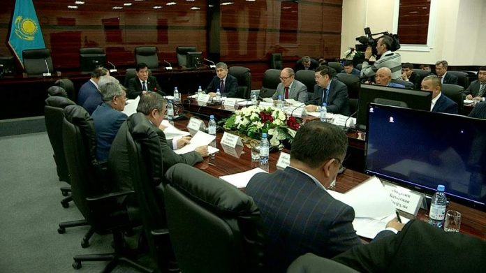 Специальная комиссия будет разбираться в обоснованности повышения тарифов в Шымкенте